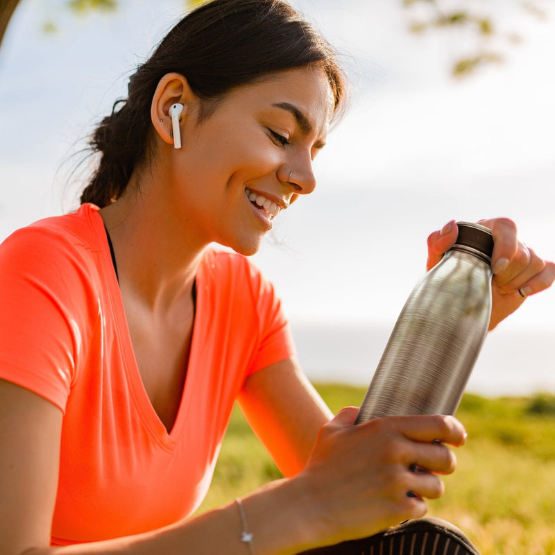 1-Liter-Sport-Trinkflasche (30,5 cm): Welche Wasserspender sind groß genug? - Blockhütte